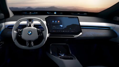 BMW, 'Multitasking' Young Buyers Are Why BMW Is Ditching Physical Buttons