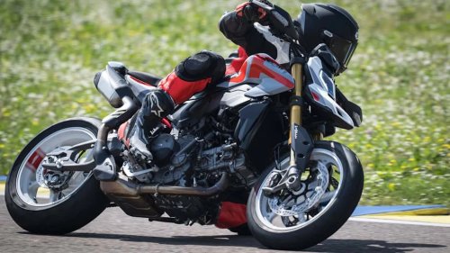 Ducati's Manic Hypermotard V2 SP Cured My Fear of Hooliganism