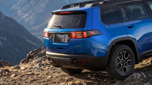 Jeep’s Most Capable Cherokee Returns to Put Ford and Subaru on Notice