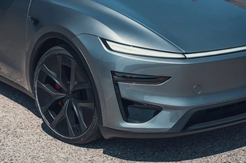 Tesla, Tesla Model Y, Polestar, Comparison Test: Tesla Model Y Performance vs. Polestar 4 Dual Motor Performance Plus