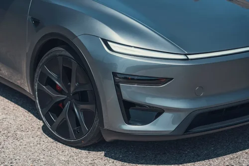 Tesla, Tesla Model Y, Polestar, Comparison Test: Tesla Model Y Performance vs. Polestar 4 Dual Motor Performance Plus