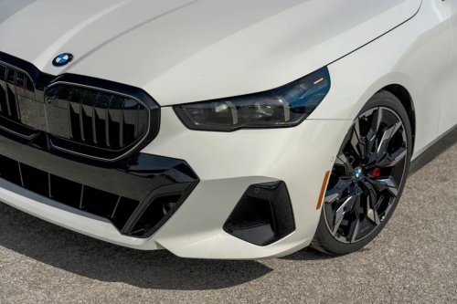 View Exterior Photos of the 2026 BMW 540i xDrive