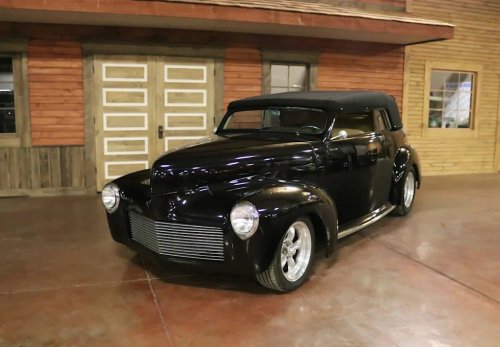 Chevy, This Hot-Rodded 1941 Studebaker Champion Phaeton Hides a Chevy 350 Under Loewy-Era Curves