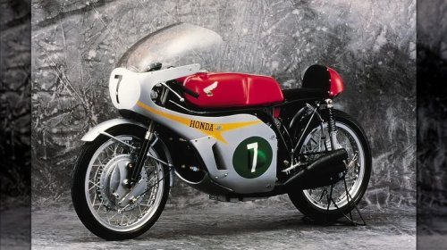 This 18,000-RPM Marvel Is The Smallest Inline-6 A Manufacturer Ever Put In A Motorcycle