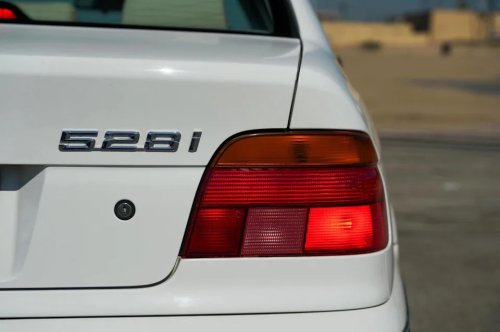 I Finally Drove The E39 BMW 5 Series And It Lived Up To The Hype