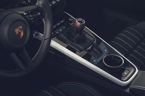 Porsche, Porsche 911, Porsche 911 Carrera, Score: The 2027 Porsche 911 Carrera S Brings Back the Manual Transmission