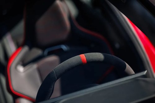 View Interior Photos of the 2027 BMW M3 CS Handschalter