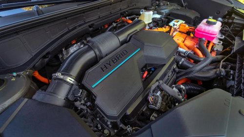 Hyundai Santa Fe Hybrid vs. Gas: Is It Possible to Save Money by Spending More?