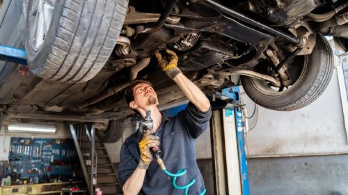 Dealership Service Center Vs. Independent Mechanic: Here's What To Know About Your Options