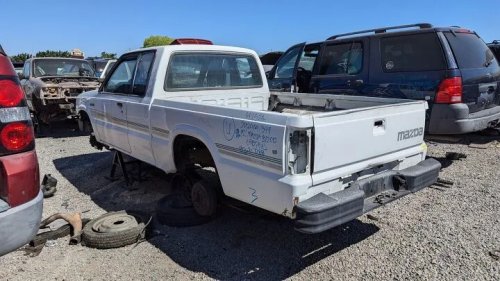 Junkyard Find: 1992 Mazda B2200 SE-5 Cab Plus