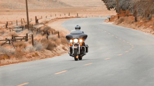 Touring, Harley-Davidson Cruiser Vs. Touring Motorcycles: What's The Difference?