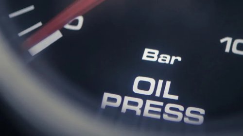 What Is Considered Normal Engine Oil Pressure? (& How To Know If It's Too Low Or High)