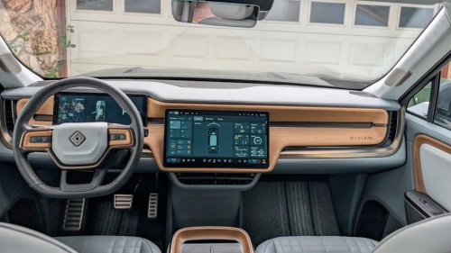 Are you Team Screen or Team Button? New Cars With Touchscreens vs Buttons Are Igniting a Debate
