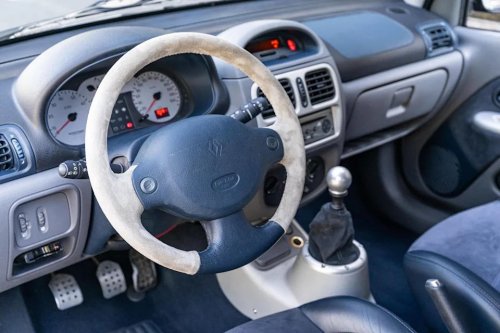 Renault, Renault Clio, 2001 Renault Clio V6 For Sale With 19,000 Miles