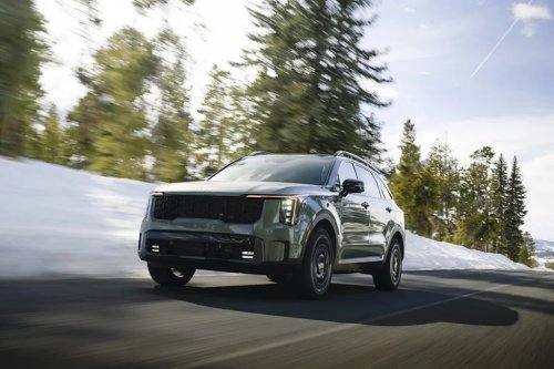 2026 Kia Sorento vs Mitsubishi Outlander: Affordable Three-Row Battle
