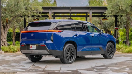 Toyota, Toyota Highlander, Toyota Says Highlander EV Isn't Delayed Again Despite New Report