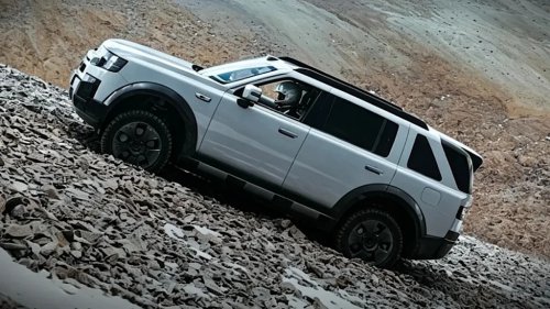 Freelander 8 Sets Guinness World Record For Highest Altitude Reached By A Hybrid
