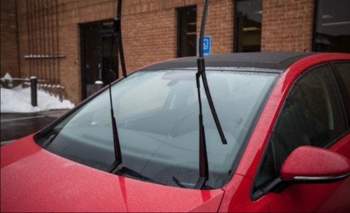 How to Change Your Windshield Wiper Blades Without Paying a Mechanic