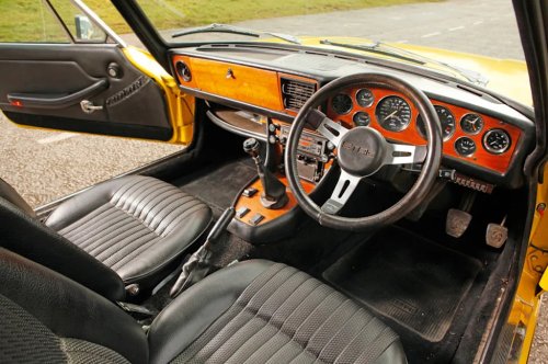 Battle of the brands: MGB GT V8 vs Triumph Stag