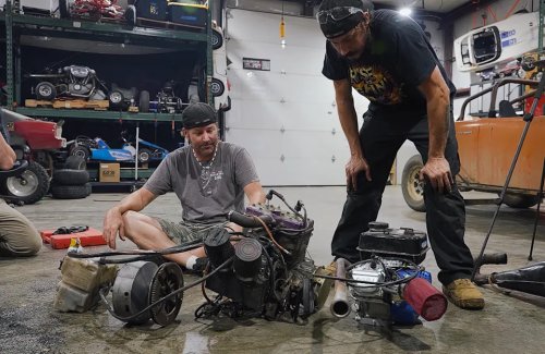 YouTubers Put a Screaming 670cc 2-Stroke Engine Into a Volkswagen Baja Bug