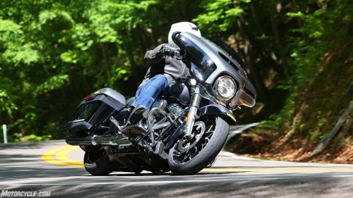 Pirelli Diablo Powercruiser Tire Review