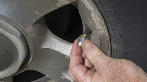 What's The Fastest Way To Repair A Flat Tire?