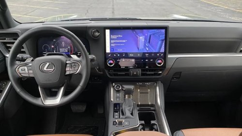 Lexus, Lexus GX, The 2026 Lexus GX 550 Luxury Thankfully Places Ruggedness First and Indulgence Second.