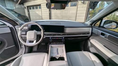 Hyundai, Hyundai Santa Fe, Hyundai Santa Fe is One of the Cheapest Three-Row Hybrid SUVs to Lease this May