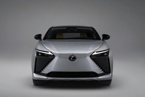 Lexus, Test Driving The Electric 2026 Lexus RZ 550e F Sport