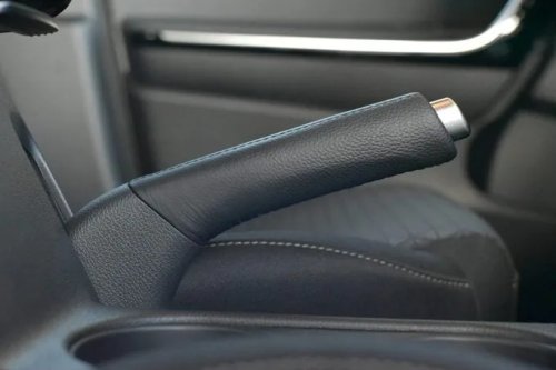 13 Popular Car Features You’ll Probably Never See Again