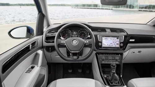 Volkswagen, Volkswagen Touran, Volkswagen Ends Touran Production As Crossovers Replace Family Minivans