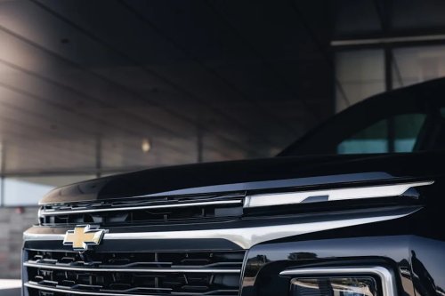 View Exterior Photos of the 2027 Chevy Traverse High Country