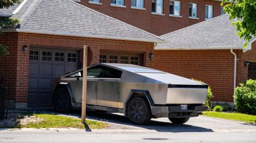 These Are The Worst Two-Car Garages You've Ever Seen