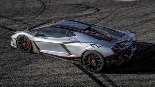 Lamborghini Says It Has No Current Plans for a Manual Transmission