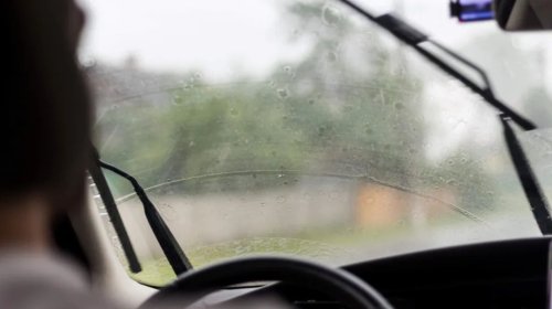 Why You Might Need A Mechanic If Your Windshield Is Always Foggy