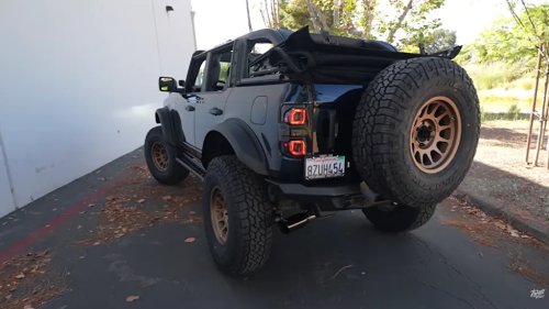 YouTubers Turn Ford Bronco Into Proper Off-Road Vehicle