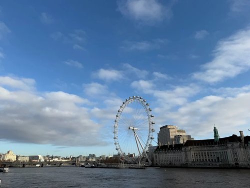 London robotaxis granted minicab licences