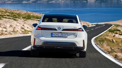 The New BMW 3 Series EVs and ICE Cars Basically Look the Same. Here’s Why
