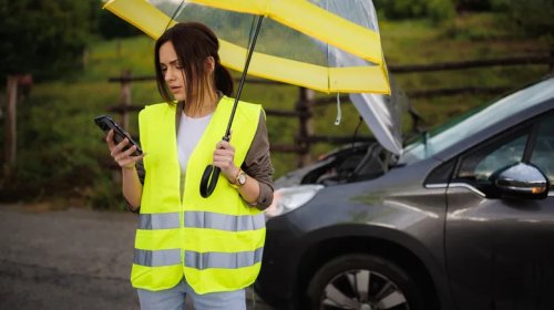 Can You Use Jumper Cables In The Rain?