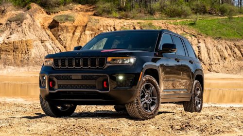 Jeep, Jeep Cherokee, Jeep Grand Cherokee, New Jeep Grand Cherokee Trailhawk Costs $13k Less Than Before, But Still Makes Rivals Look Cheap