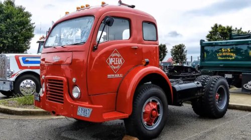 These 1950s Semi Trucks Had More Personality Than Today's Big Rigs