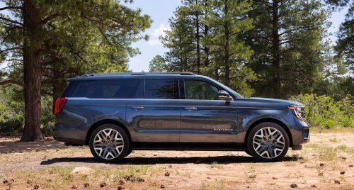 Chevrolet, Ford, Ford Expedition, Chevrolet Suburban Vs. Ford Expedition: Which One Has More Cargo Space?