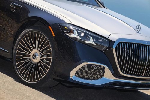 Mercedes, Maybach, Test-Driving The 2027 Mercedes-Maybach S 680: V12 Power Meets First-Class Travel