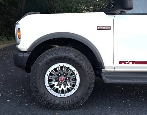 2026 Ford Bronco Outer Banks 4x4 Review. It Best Toes the Line Between Town &amp; Country