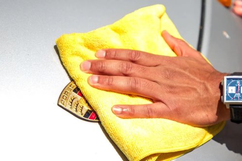 Want a Cleaner Car Without the Hose? These Waterless Washes Actually Deliver