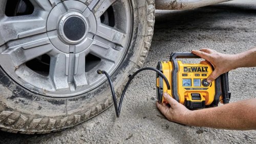 5 super-affordable DeWalt tools I always keep in my trunk