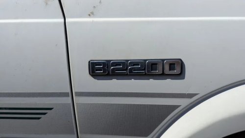 Junkyard Find: 1992 Mazda B2200 SE-5 Cab Plus