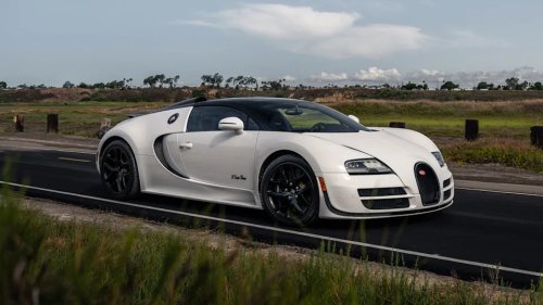 The Bugatti Veyron 16.4 Grand Sport Vitesse in Photos