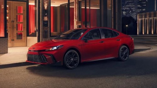 Woman Has Nightmare Dealership Experience Trying To Buy a Toyota Camry