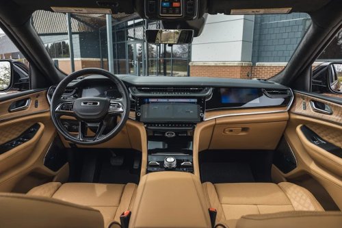 View Interior Photos of the 2026 Jeep Grand Cherokee Summit